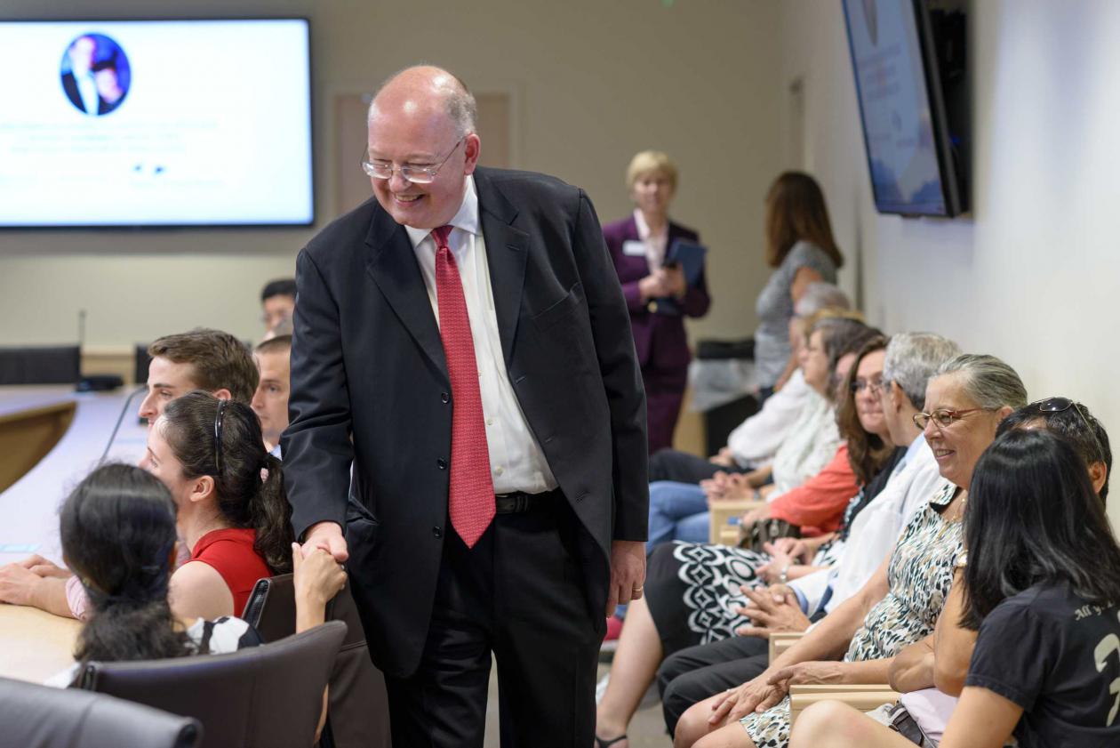 Don Krahmer greets researchers